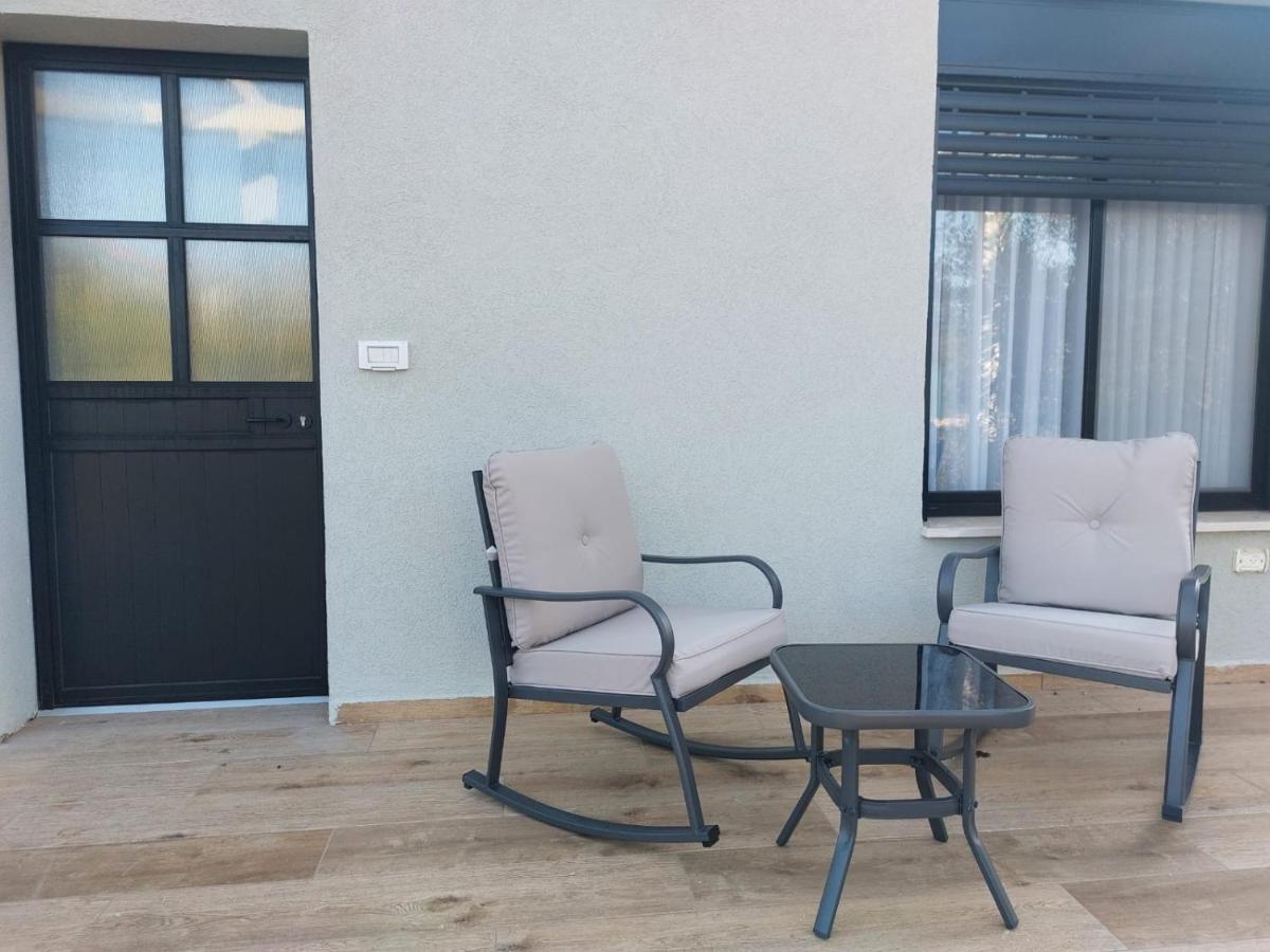 בקתות שחר Apartamento Yonatan Exterior foto